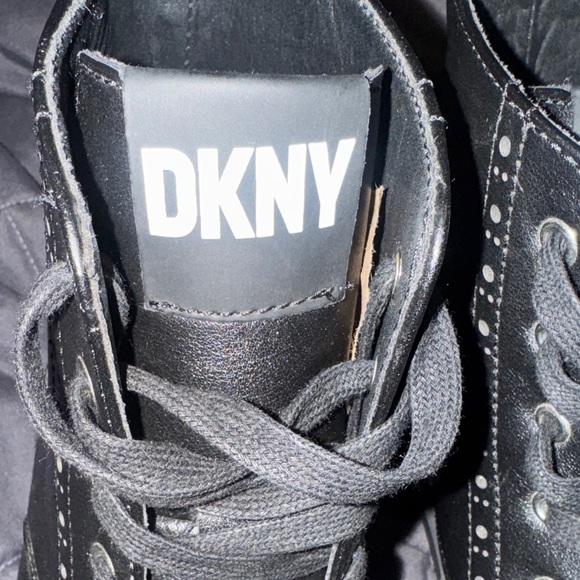 DKNY Men's Perforated Rubber Lug Sole Wingtip Boots - Picture 2 of 16